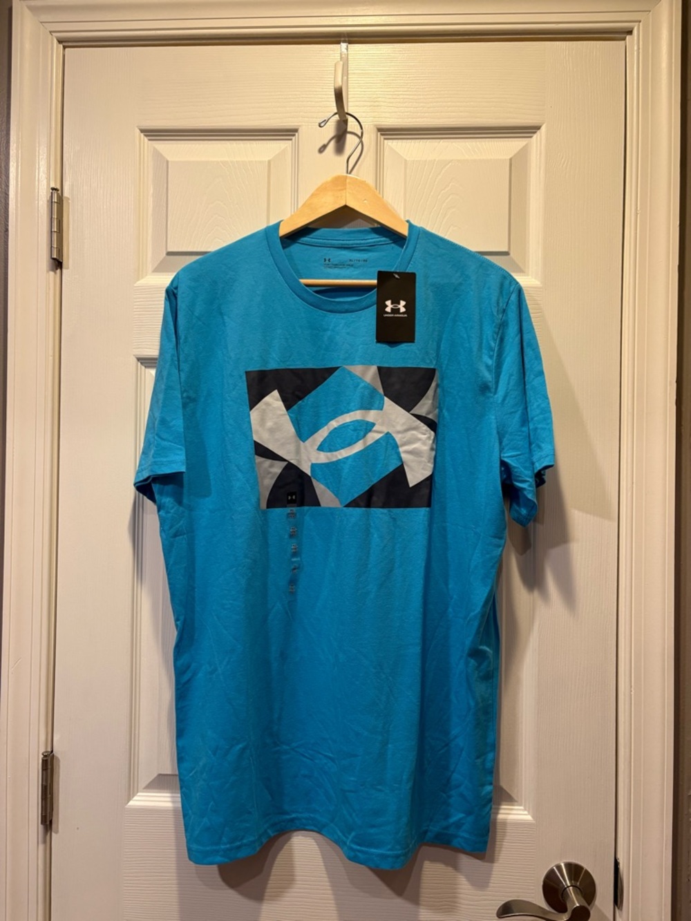 Under Armour Men’s Teal Blue Graphic Short Sleeve Tee
